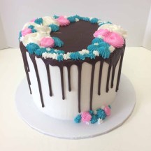 Gender Reveal Drip Cake