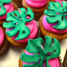 Monstera Cupcakes