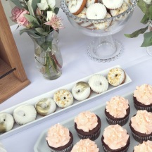 Mini Donuts & Cupcakes